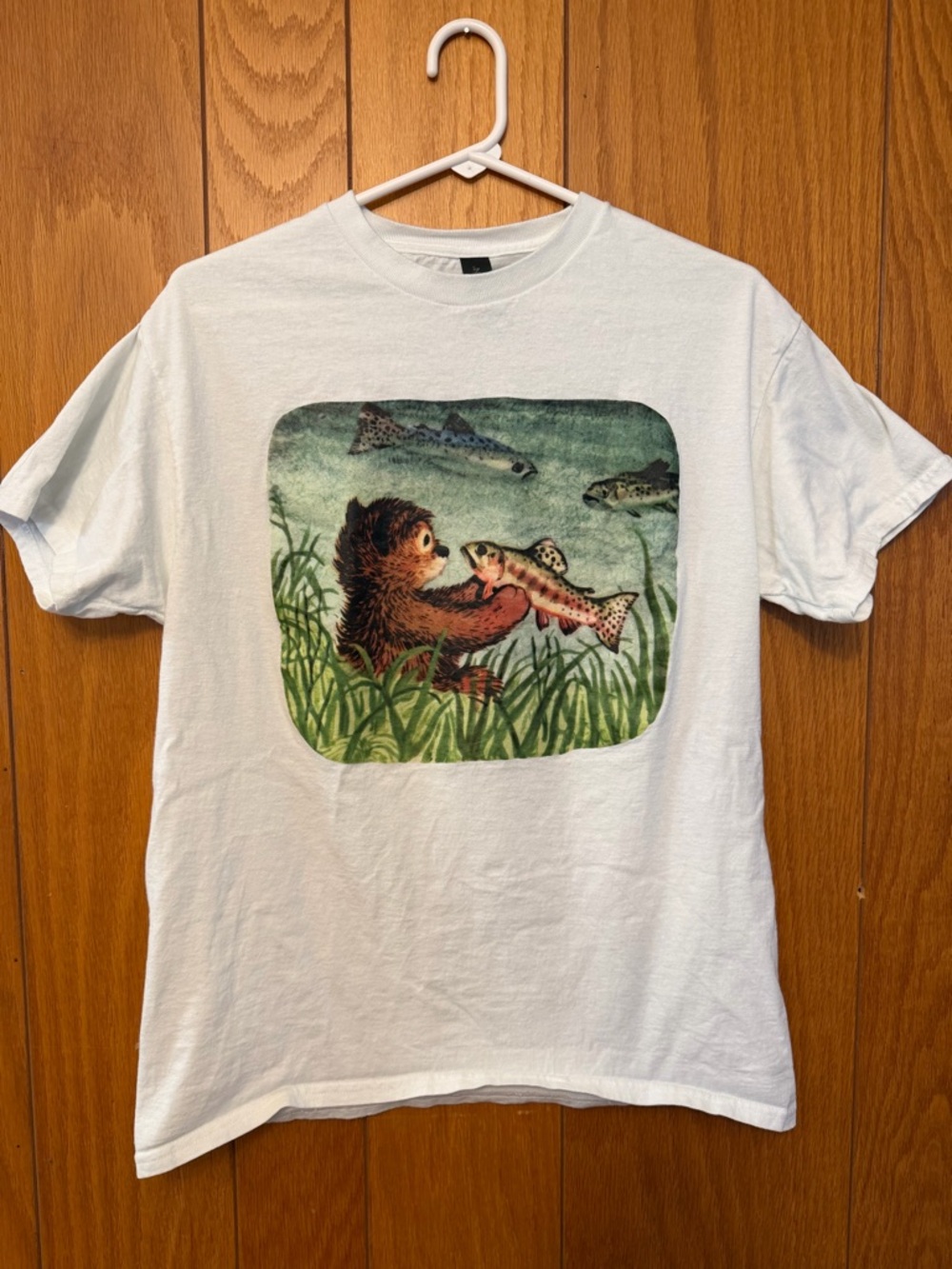 Gildan Bear Holding Fish Graphic Tee